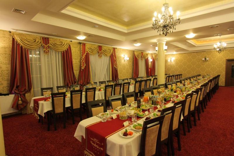 Hotel Andersen Rzeszow Dış mekan fotoğraf
